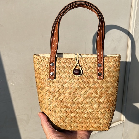 Handmade small Raffia tote bag - Picture 6 of 9